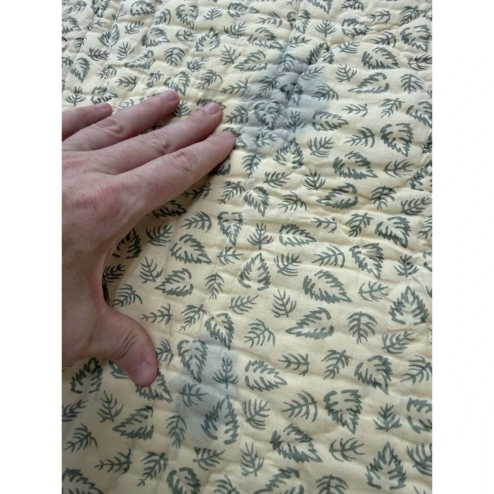 Vintage J. Clayton International Quilt Full Size Cotton Floral Flaws 80x88